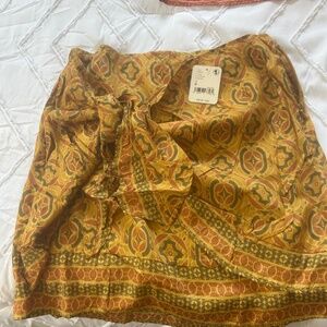 Free people skirt  NWT  size 4